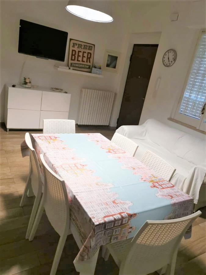 Casa Giulia a 500 mt dal mare Villa Montesilvano Marina Esterno foto